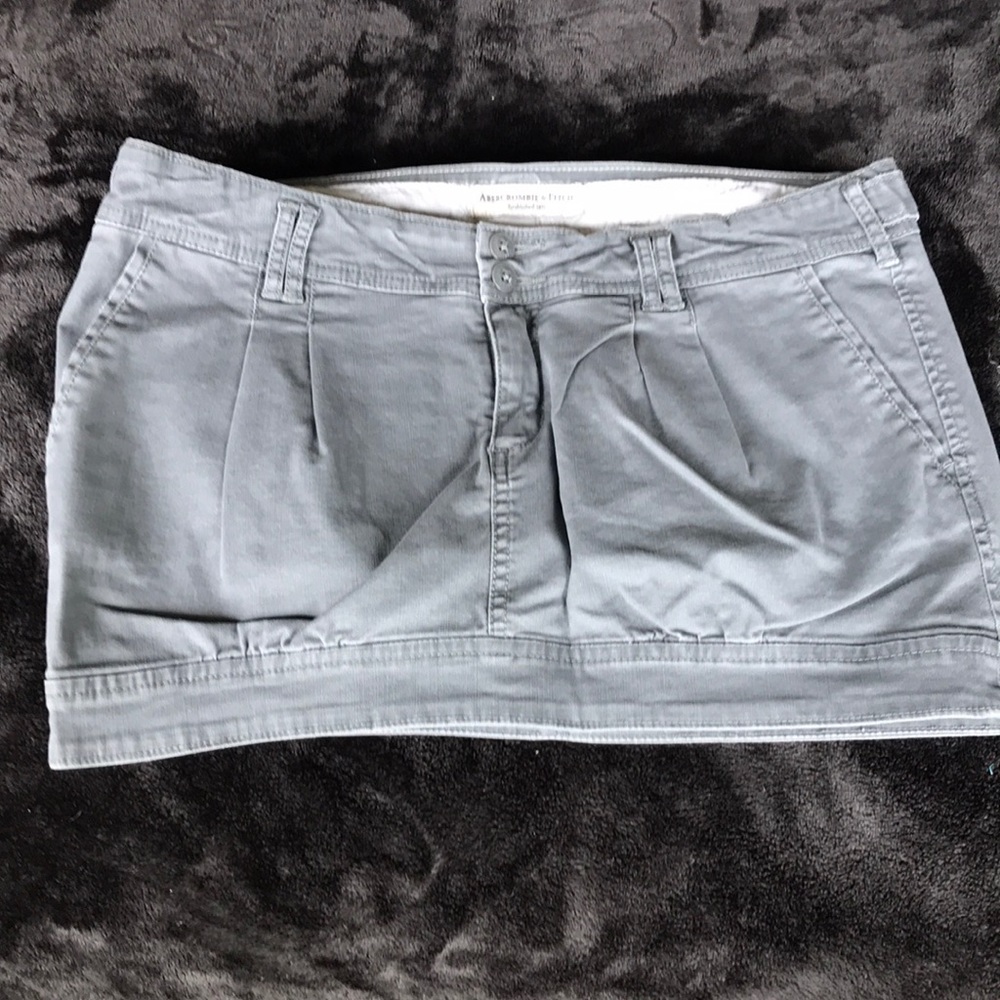 Abercrombie Grey Skirt